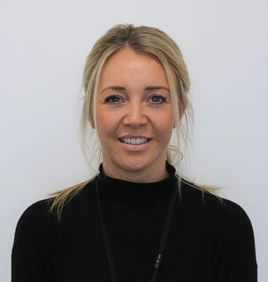 LEANNE LOWE